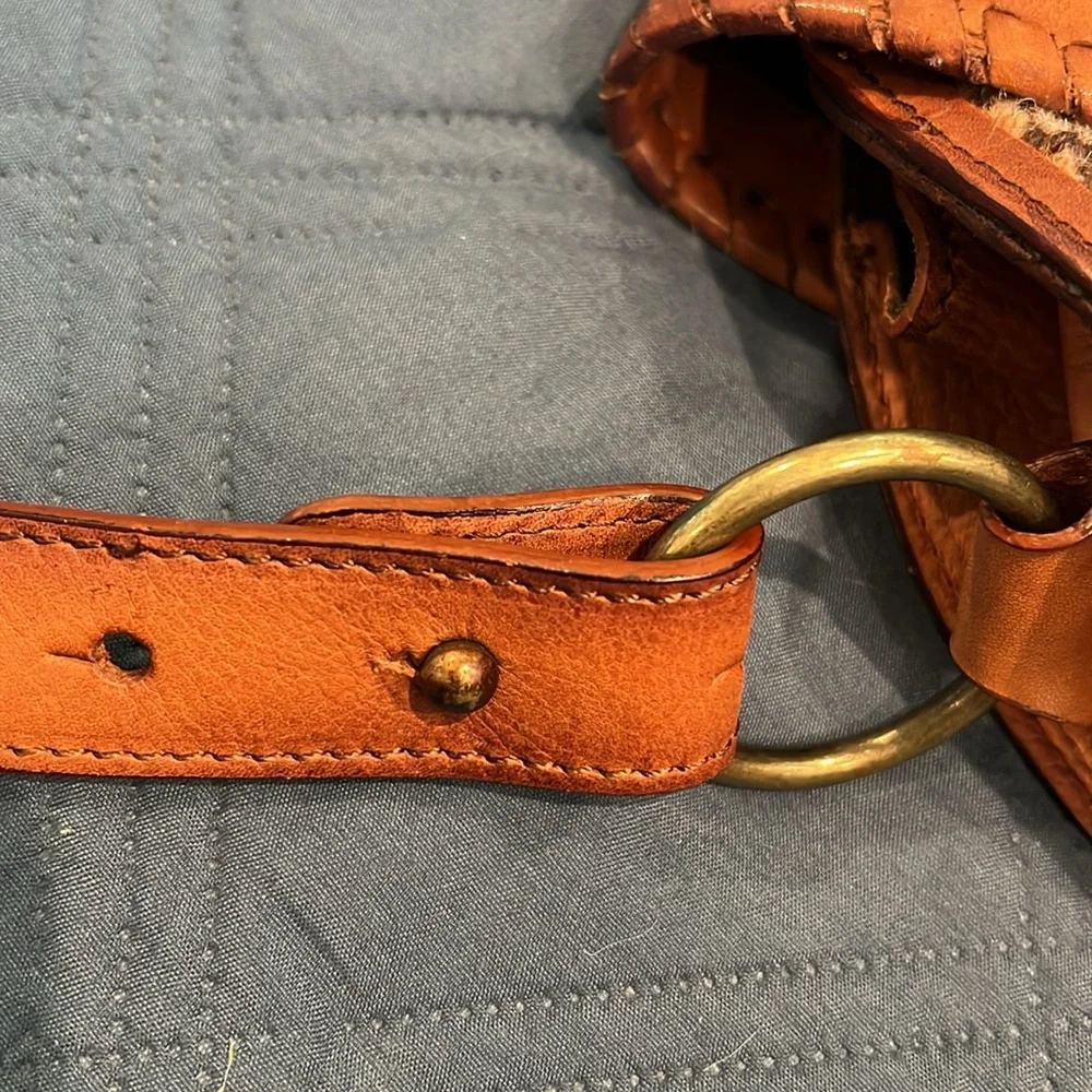 🔹 Free People Round Canteen Saddlebag - Picture 6 of 7